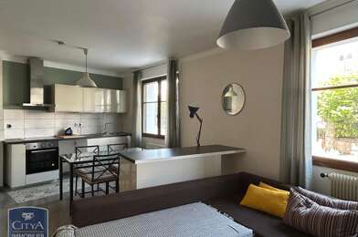 Appartement 2 pièces 892 €