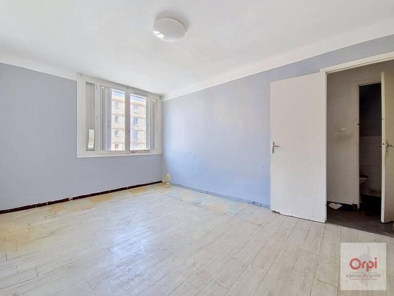 Appartement T3 à rénover à vendre — photo 1