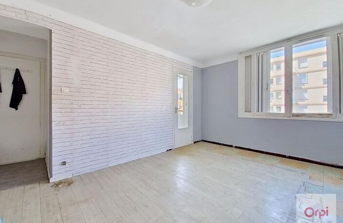 Appartement T3 à rénover à vendre — photo 2