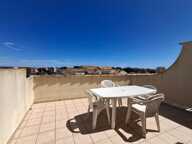À Vendre- MARSEILLAN PLAGE – Duplex lumineux avec vue mer à 200 mètres de la plage — photo 2