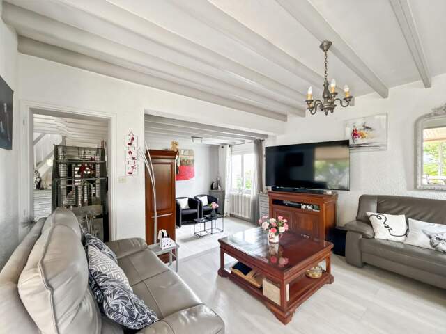 Garage 80 m², terrain 1 800 m² : un bien rare aux portes de La Roche-sur-Yon — photo du bien