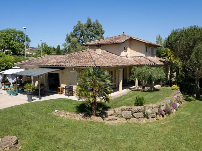 Maison à Vernioz avec dépendance et piscine — photo 1