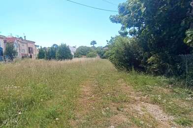Terrain  283000 €