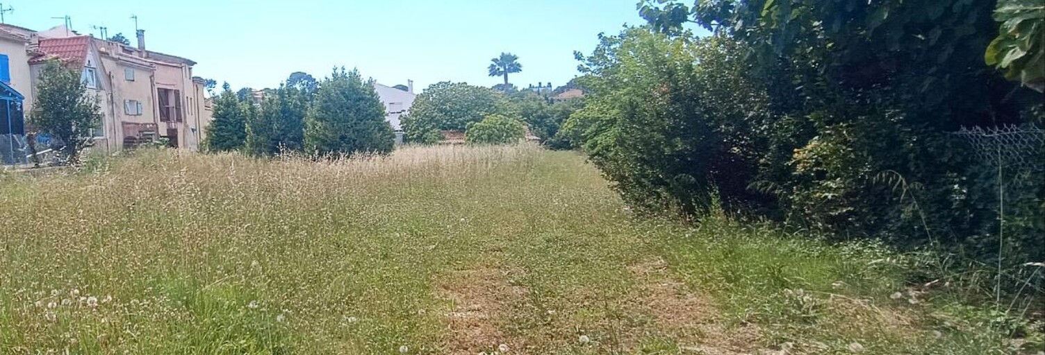 Terrain  485 m² à vendre à Six-Fours-les-Plages (83140)