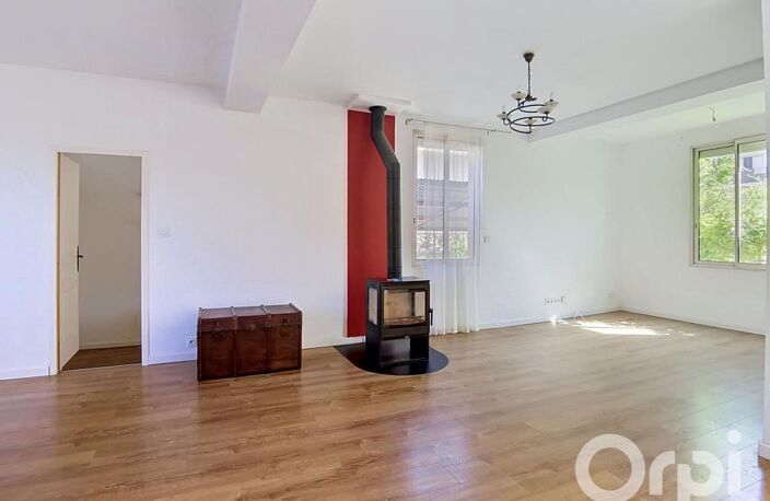 A vendre maison Type 4 de 91 m² de plain-pied rénovée sur un terrain de 508 m² – Secteur Valbertrand — photo 4