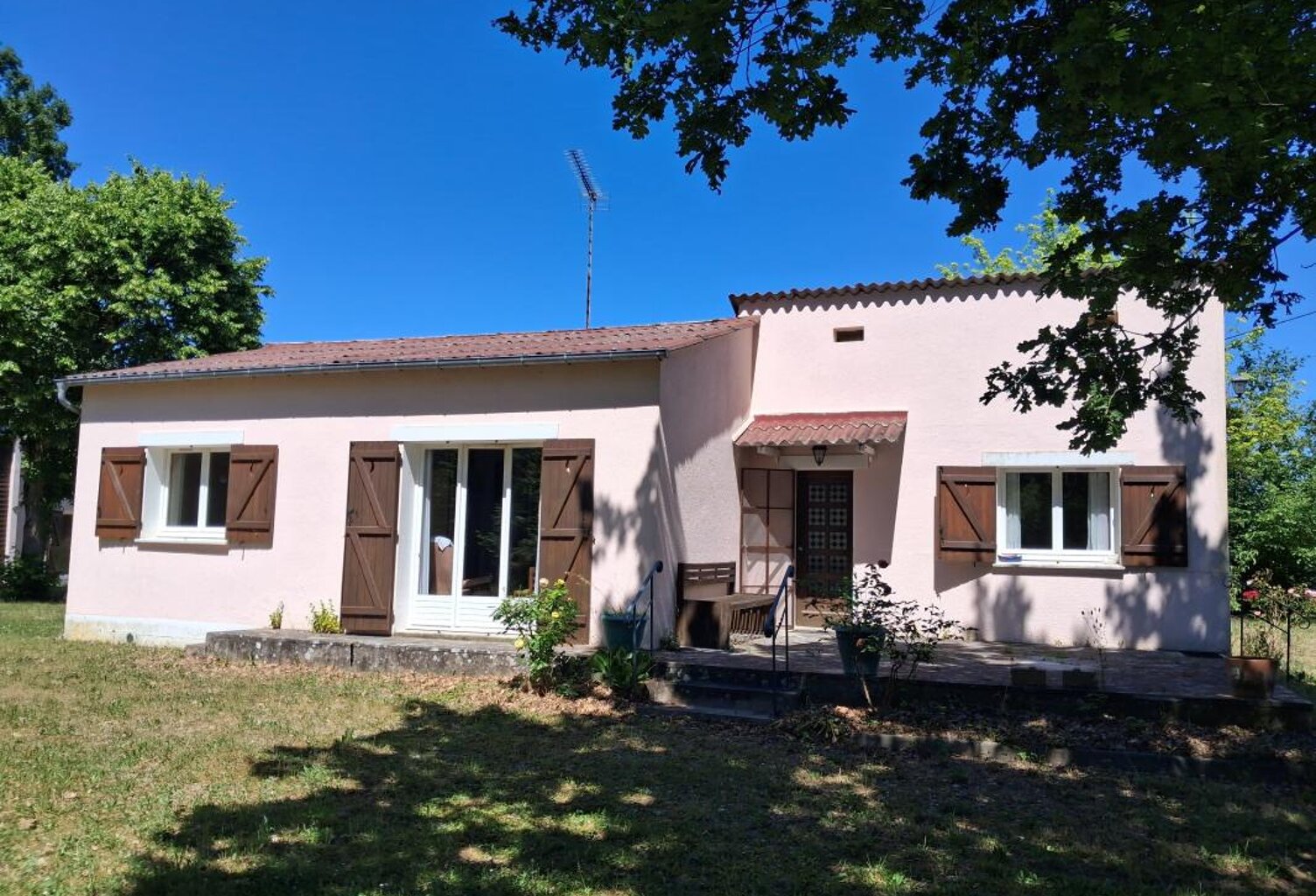 Maison À Vendre — photo 1