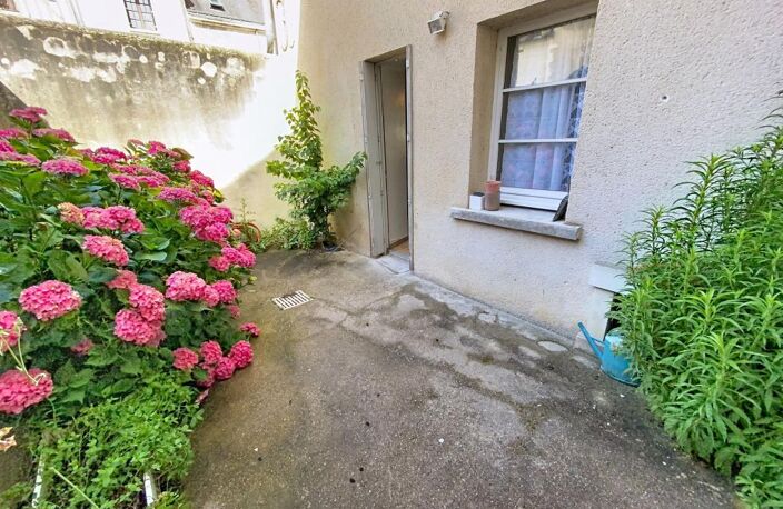 Quartier des HALLES, Appartement À Vendre avec cour privative — photo 2