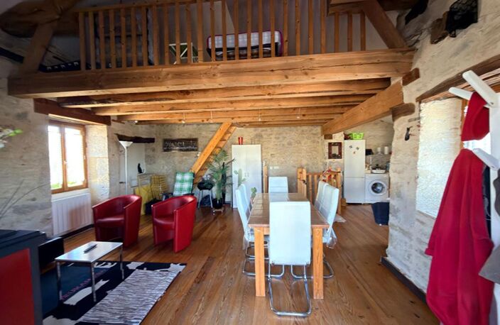 Maison en pierre T3 avec terrasse — photo 4