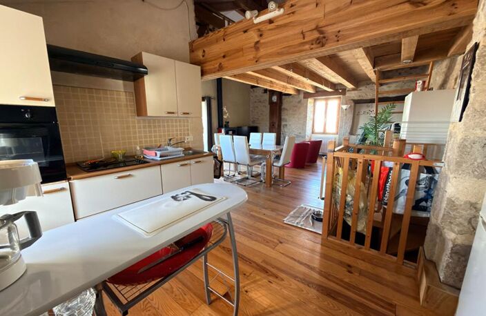Maison en pierre T3 avec terrasse — photo 5