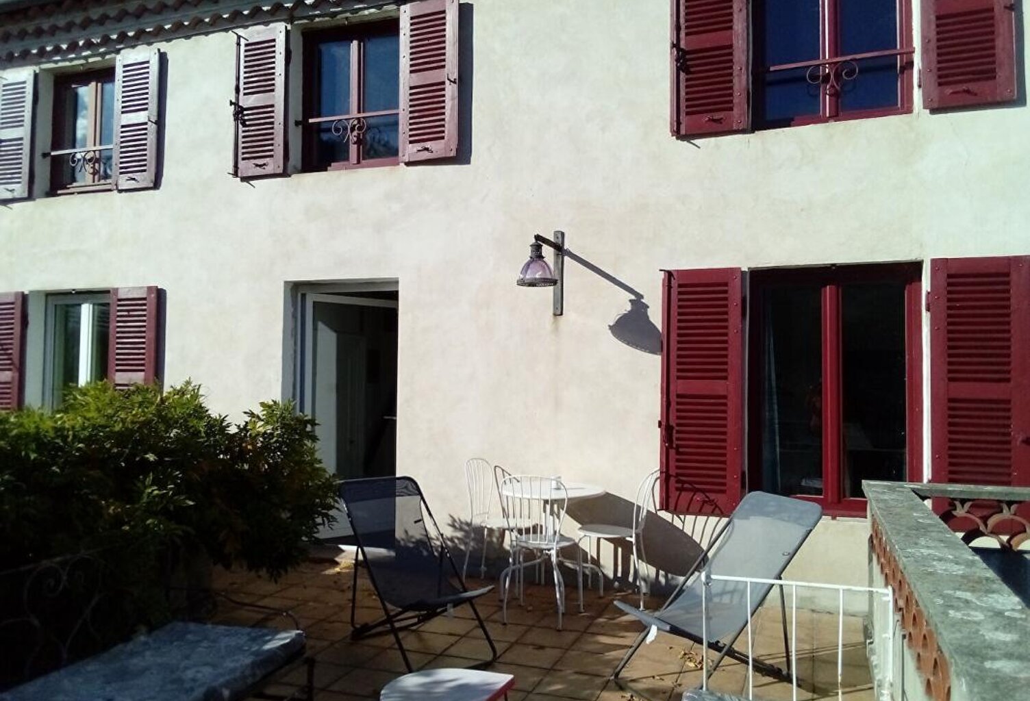 BOURG ARGENTAL 42220 Maison de village 188 m² habitables 7 chambres sur 381 m² de terrain avec une activité de gite opérationnelle — photo 1