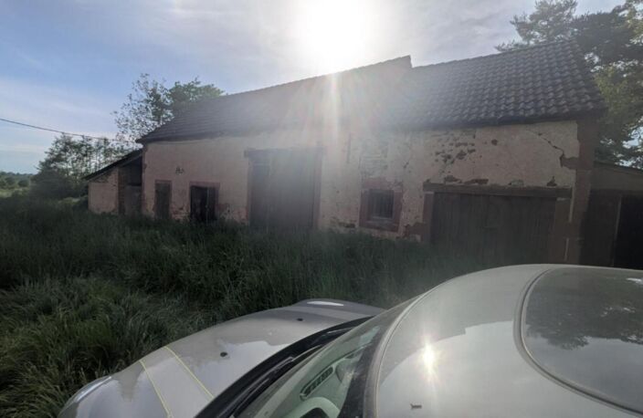 Maison de campagne avec toit récent et dépendances — photo 3