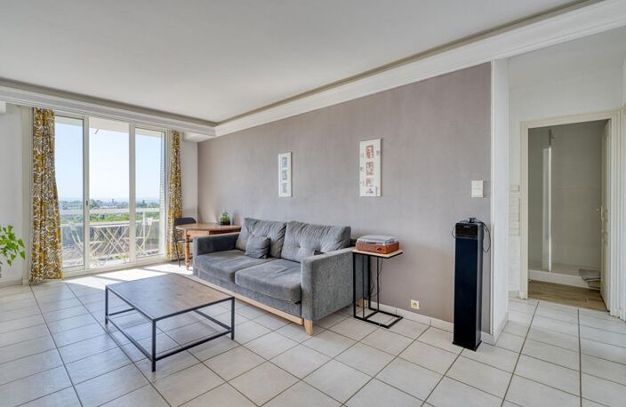 Appartement Caluire Et Cuire 4 pièce(s) 66.66 m2 — photo 2