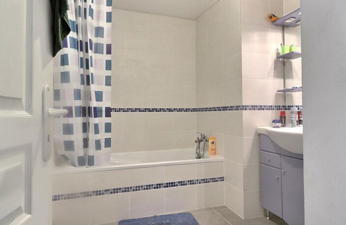 Thueyts, appartement 90m² — photo 5