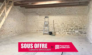 Garage  70 m² à vendre à Courçon (17170)