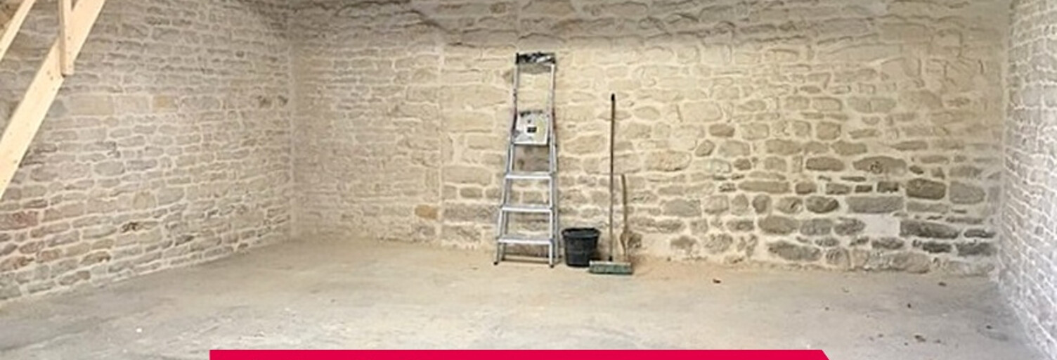 Garage  70 m² à vendre à Courçon (17170)