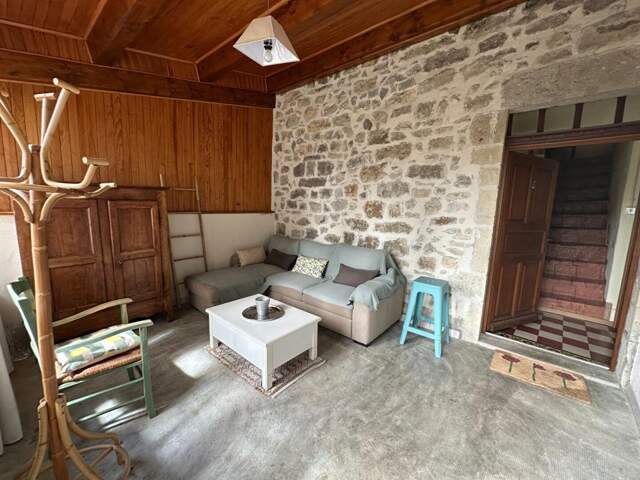 Maison  en Pierre Chandolas — photo du bien