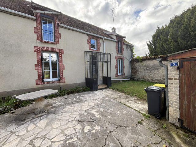 SAINTE COLOMBE SUR SEINE  Ensemble deux de Maisons avec dépe — photo du bien