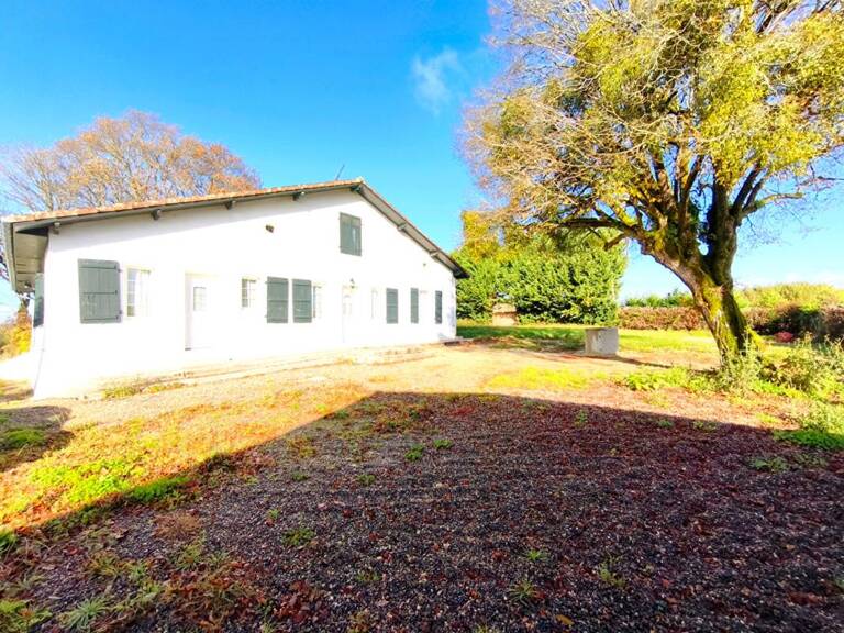 Maison Poyartin 4 pièce(s) 154 m2 plus garage 65 m2 et dépendance 37m2 — photo 1