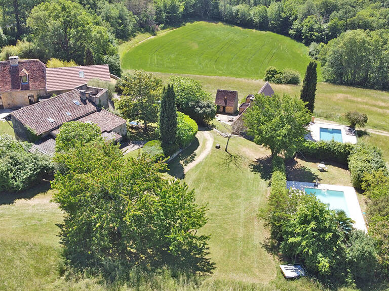 Propriété de gîtes Coly Saint Amand 18 pièce(s) 403 m2 — photo 1