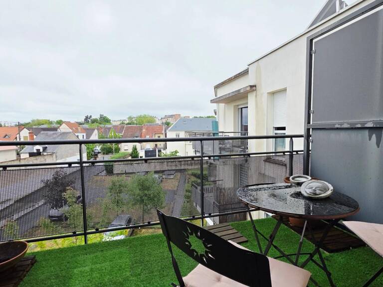 BOURGES APPARTEMENT RECENT 3 PIECES TERRASSE GARAGE PARKING — photo 1