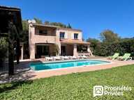 Villa 5 pièces avec piscine, terrasse et pool house — photo 2