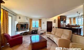 Maison 7 Pièces 230 m² à vendre à Fayence (83440)