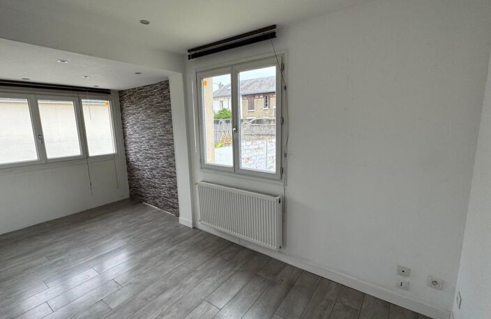 Maison à vendre avec 2 chambres et jardin de plus de 200 m² — photo 3