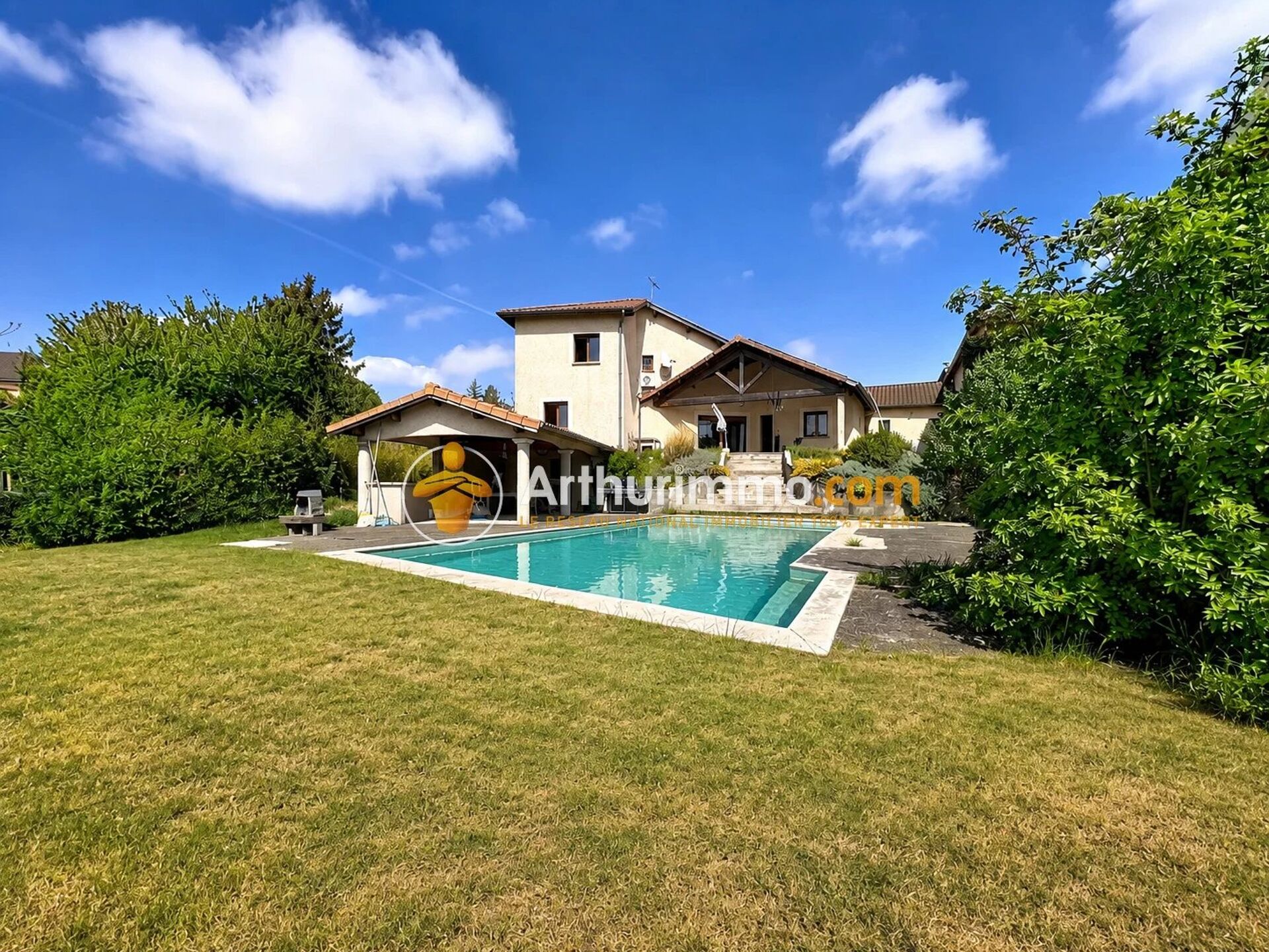 Maison 7 pièces 230 m² · à Roche · 230 m² · 499 000 €