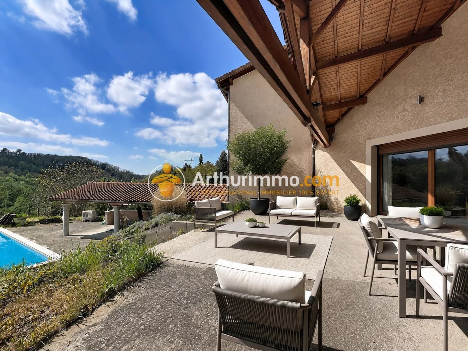 Acheter maison de 7 pièces 230 m² 499 000 € à Roche (38090) : une annonce Arthurimmo.com — 2