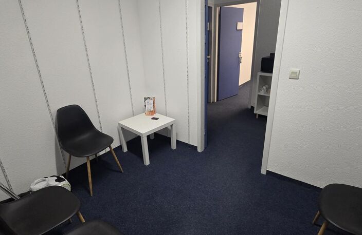 Location bureau  12 m² à Claix (38640) — photo 3