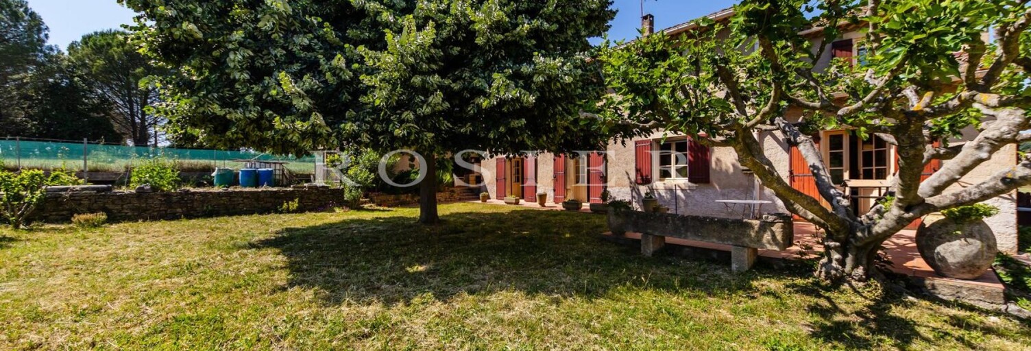 Maison 12 Pièces 209 m² à vendre à Gordes (84220)