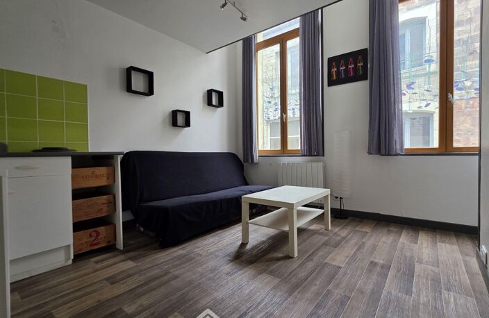 Appartement - 27m² - Laon — photo 3