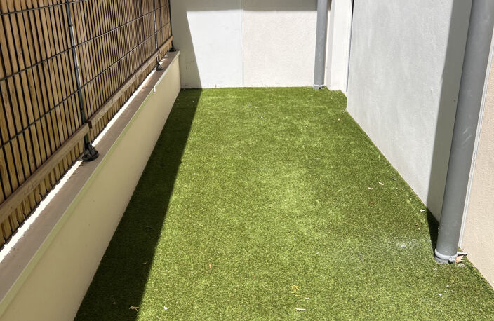 T2 récent SAINT-DENIS de 45 m2 avec terrasse de 17 m2 Exposi — photo 3