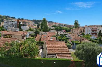 Appartement 4 pièces 240000 €