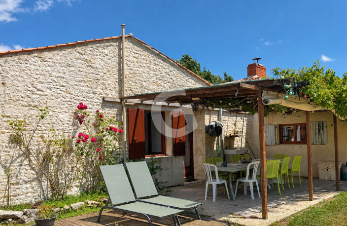 MAISON 5 PIECES- 147M²- À VENDRE À LAIROUX — photo 2