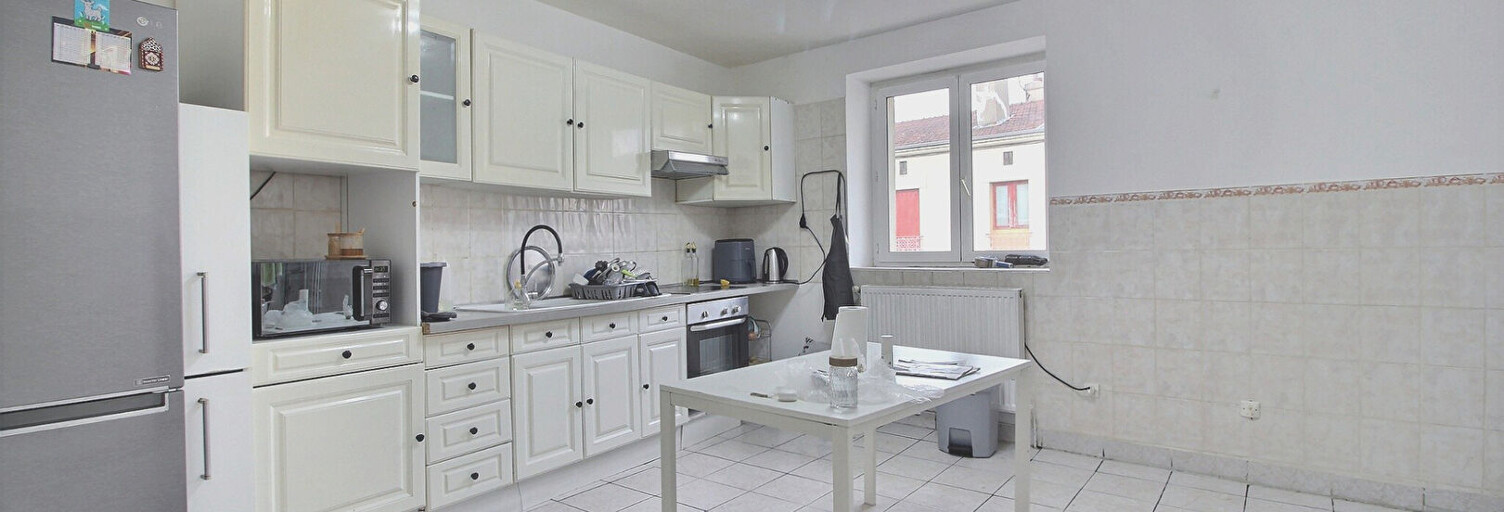 Appartement 4 Pièces 101 m² à louer à Saint-Étienne (42000)