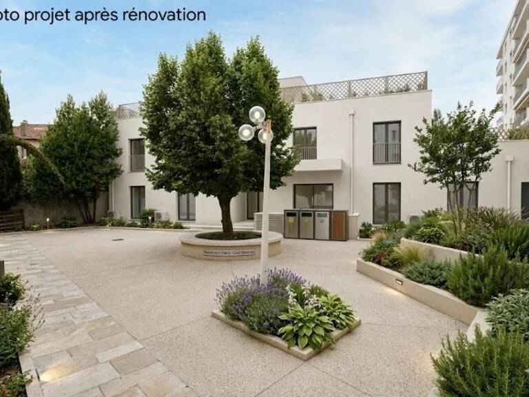 Local commercial — photo 1