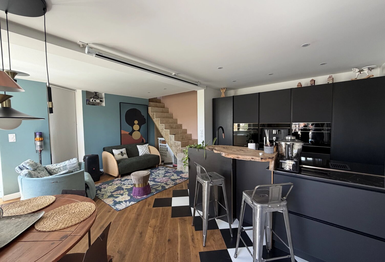 BESANCON CENTRE MAISON RÉNOVÉE 73 M² – JACUZZI, SAUNA & TERRASSE – FORTE ATTRACTIVITÉ LOCATIVE — photo 1