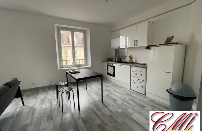 T2 rénové et isolé en hyper centre — photo 2
