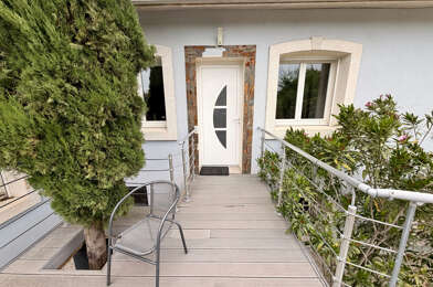 Appartement 6 pièces 325000 €