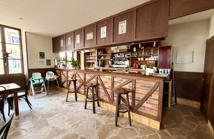DAMMARIE EN PUISAYE - Hôtel / Restaurant — photo 3