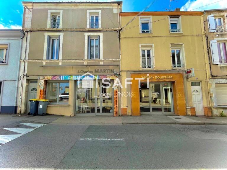 Immeuble à fort potentiel au coeur de Parthenay ! — photo 1