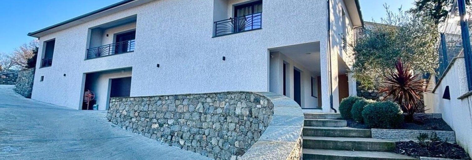 Maison 4 Pièces 162 m² à vendre à Corte (20250)