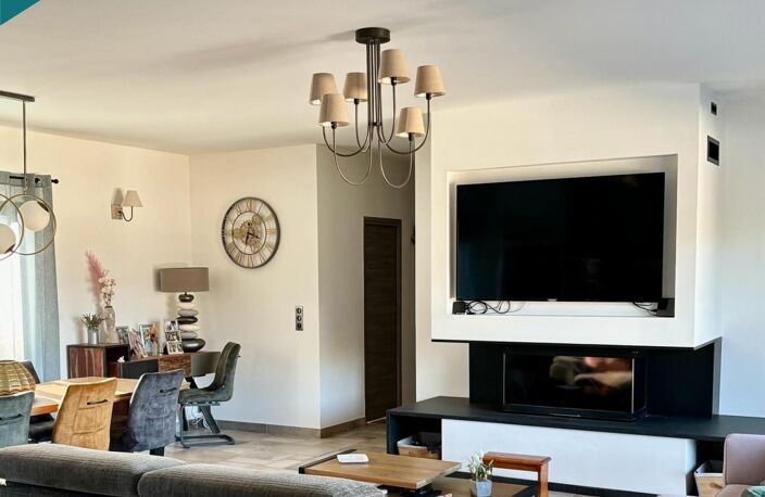 Superbe Maison de 160 m2 avec T2 indépendant à Corte — photo 2