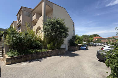 Garage  148 €