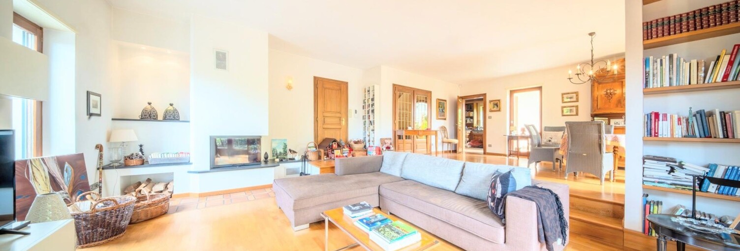 Maison 6 Pièces 218 m² à vendre à Village-Neuf (68128)