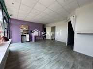 A vendre local commercial de plain pied à Mareil-en-Champagne — photo 3