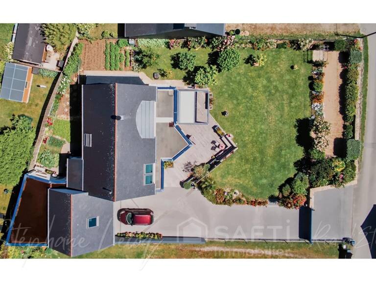 Volumes rares pour une grande maison familiale — photo 1