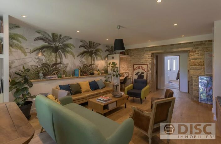Grande propriété rénovée avec spacieuse maison principale, gîte, seconde maison et piscine. — photo 5