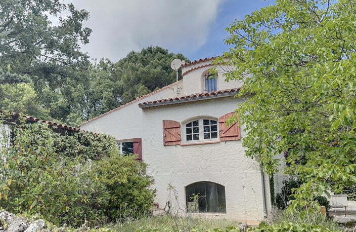 Saint-Maximin-La-Sainte-Baume : propriété au calme — photo 2